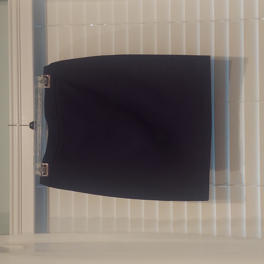 Navy pencil skirt, size 4